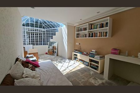 Casa para alugar com 450m², 4 quartos e 4 vagas Casa para alugar com 450m², 4 quartos e 4 vagasSala 3