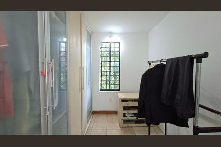 Casa para alugar com 450m², 4 quartos e 4 vagas Casa para alugar com 450m², 4 quartos e 4 vagasQuarto 3 - closet