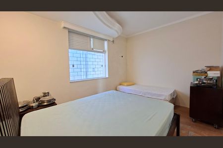 Casa para alugar com 450m², 4 quartos e 4 vagas Casa para alugar com 450m², 4 quartos e 4 vagasQuarto 1