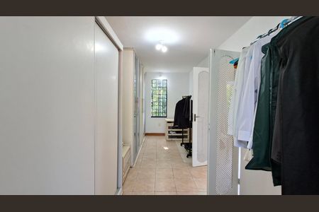Casa para alugar com 450m², 4 quartos e 4 vagas Casa para alugar com 450m², 4 quartos e 4 vagasQuarto 3 - closet