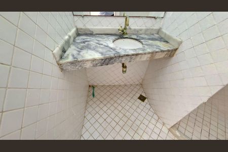 Casa para alugar com 450m², 4 quartos e 4 vagas Casa para alugar com 450m², 4 quartos e 4 vagasSuíte 1