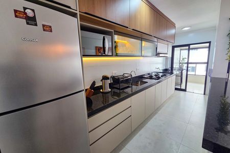 Cozinha de apartamento para alugar com 1 quarto, 53m² em Maracanã, Praia Grande