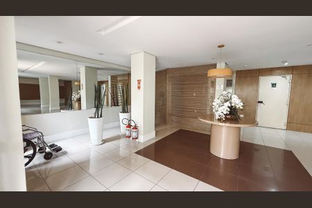 Hall de entrada de apartamento para alugar com 3 quartos, 88m² em Carandiru, São Paulo