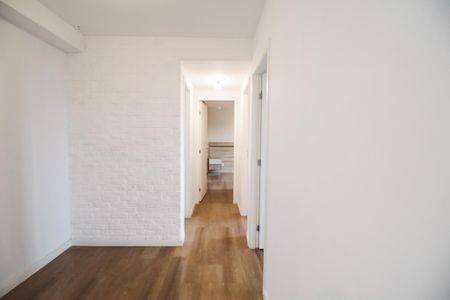 Corredor de apartamento para alugar com 3 quartos, 88m² em Carandiru, São Paulo