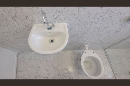 Apartamento para alugar com 60m², 2 quartos e 1 vaga Apartamento para alugar com 60m², 2 quartos e 1 vagaBanheiro