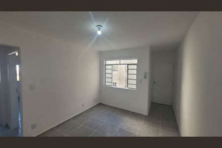 Sala de apartamento para alugar com 2 quartos, 60m² em Vila Santa Clara, São Paulo