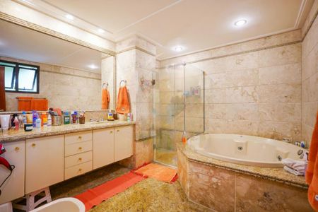 Apartamento à venda com 275m², 4 quartos e 4 vagas