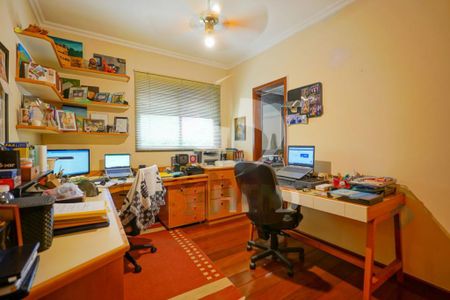 Apartamento à venda com 275m², 4 quartos e 4 vagas