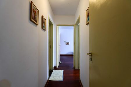 Apartamento à venda com 70m², 2 quartos e 1 vaga Apartamento à venda com 70m², 2 quartos e 1 vagaCorredor