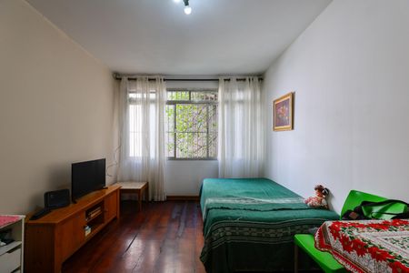 Apartamento à venda com 70m², 2 quartos e 1 vaga Apartamento à venda com 70m², 2 quartos e 1 vagaSala