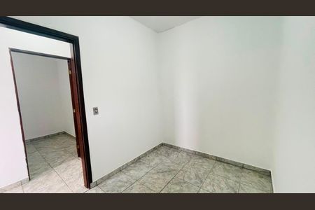 Casa para alugar com 315m², 4 quartos e 1 vaga Casa para alugar com 315m², 4 quartos e 1 vagaQuarto 2