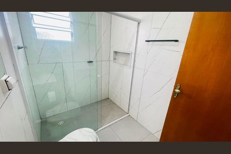 Casa para alugar com 315m², 4 quartos e 1 vaga Casa para alugar com 315m², 4 quartos e 1 vagaBanheiro interno