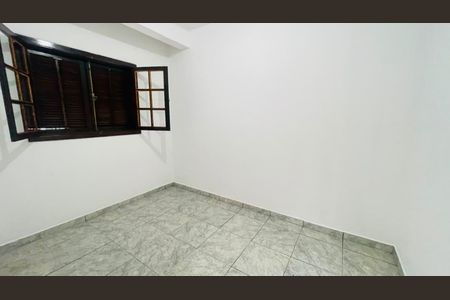 Casa para alugar com 315m², 4 quartos e 1 vaga Casa para alugar com 315m², 4 quartos e 1 vagaQuarto 2