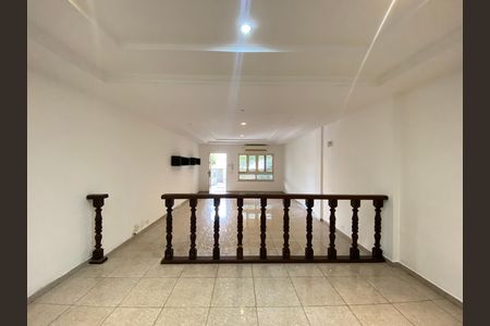 Casa para alugar com 100m², 6 quartos e 3 vagas