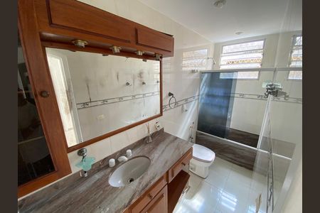 Casa para alugar com 100m², 6 quartos e 3 vagas