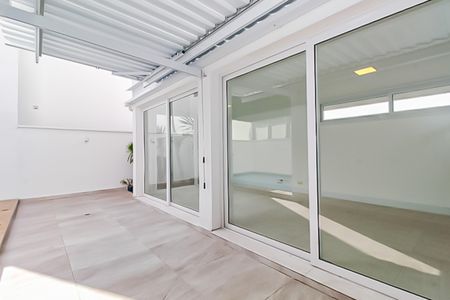 Quintal de casa de condomínio à venda com 5 quartos, 332m² em Jardim Petropolis, São Paulo