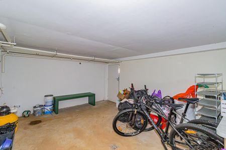 Depósito 1 de casa de condomínio à venda com 5 quartos, 332m² em Jardim Petropolis, São Paulo