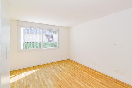 Casa de condomínio à venda com 332m², 5 quartos e 6 vagas Casa de condomínio à venda com 332m², 5 quartos e 6 vagasSuíte 1