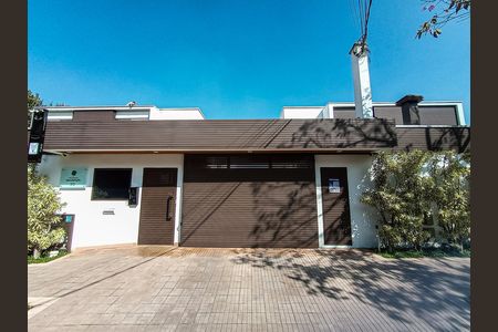 Fachada de casa de condomínio à venda com 5 quartos, 332m² em Jardim Petropolis, São Paulo