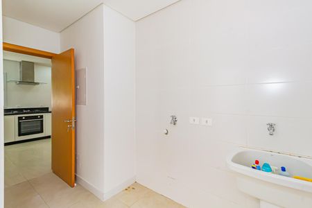 Casa de condomínio à venda com 332m², 5 quartos e 6 vagas Casa de condomínio à venda com 332m², 5 quartos e 6 vagasÁrea de Serviço