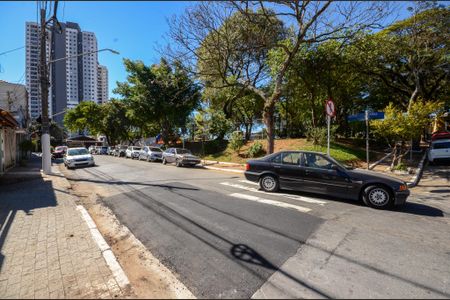 Apartamento para alugar com 100m², 3 quartos e 1 vaga Apartamento para alugar com 100m², 3 quartos e 1 vagaQuadra esportiva
