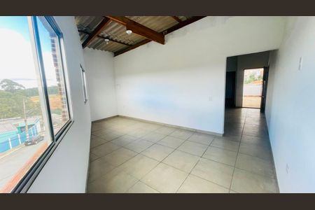 Casa para alugar com 70m², 1 quarto e 1 vaga Casa para alugar com 70m², 1 quarto e 1 vagaSala
