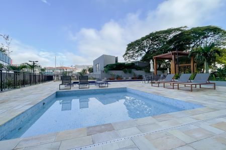Apartamento à venda com 43m², 2 quartos e 1 vaga Apartamento à venda com 43m², 2 quartos e 1 vagaÁrea comum - Piscina