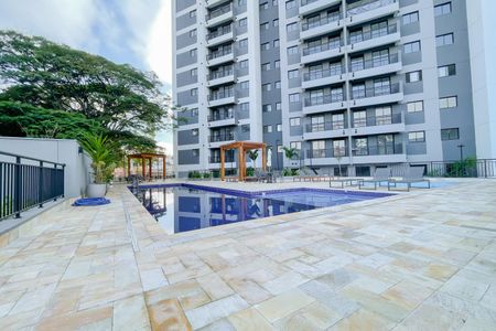 Apartamento à venda com 43m², 2 quartos e 1 vaga Apartamento à venda com 43m², 2 quartos e 1 vagaÁrea comum - Piscina