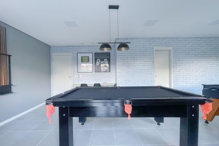 Apartamento à venda com 43m², 2 quartos e 1 vaga Apartamento à venda com 43m², 2 quartos e 1 vagaSala de Jogos