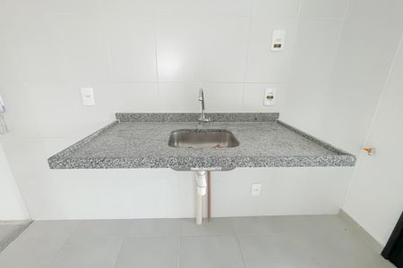 Cozinha de apartamento à venda com 2 quartos, 43m² em Vila dos Remedios, Osasco