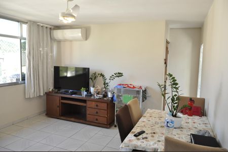 Apartamento para alugar com 3 quartos, 73m² em Pilares, Rio de Janeiro