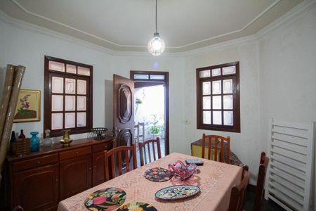 Casa à venda com 2 quartos, 95m² em Santa Branca, Belo Horizonte