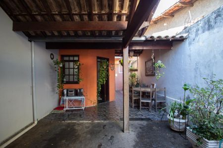 Garagem de casa à venda com 2 quartos, 95m² em Santa Branca, Belo Horizonte