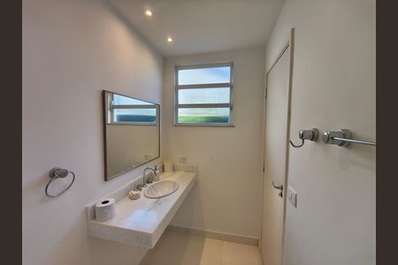 Casa de condomínio à venda com 315m², 6 quartos e 5 vagas