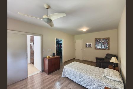 Casa de condomínio à venda com 315m², 6 quartos e 5 vagas