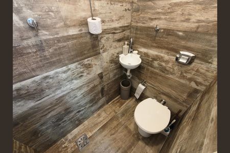 Casa de condomínio à venda com 315m², 6 quartos e 5 vagas