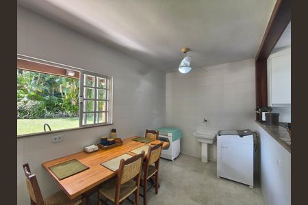 Casa de condomínio à venda com 315m², 6 quartos e 5 vagas