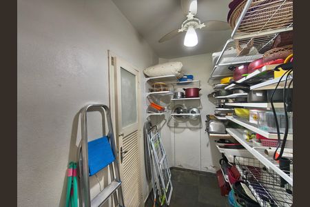 Casa de condomínio à venda com 315m², 6 quartos e 5 vagas