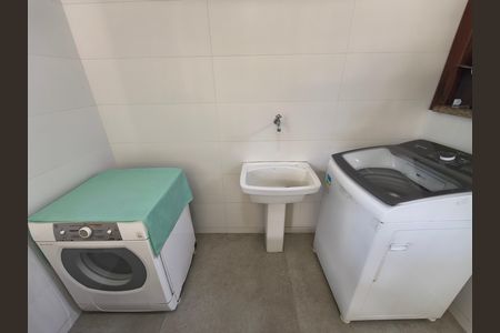 Casa de condomínio à venda com 315m², 6 quartos e 5 vagas