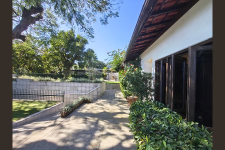Casa de condomínio à venda com 315m², 6 quartos e 5 vagas