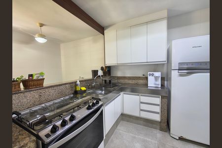 Casa de condomínio à venda com 315m², 6 quartos e 5 vagas