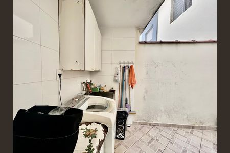 Casa para alugar com 200m², 2 quartos e 2 vagas Casa para alugar com 200m², 2 quartos e 2 vagasQuintal/Lavanderia
