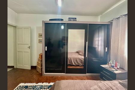 Casa para alugar com 200m², 2 quartos e 2 vagas Casa para alugar com 200m², 2 quartos e 2 vagasQuarto 1