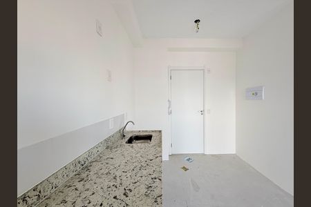 Cozinha de kitnet/studio à venda com 1 quarto, 28m² em Brooklin, São Paulo
