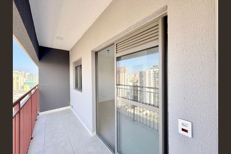 Studio à venda com 28m², 1 quarto e sem vaga Studio à venda com 28m², 1 quarto e sem vagaSacada