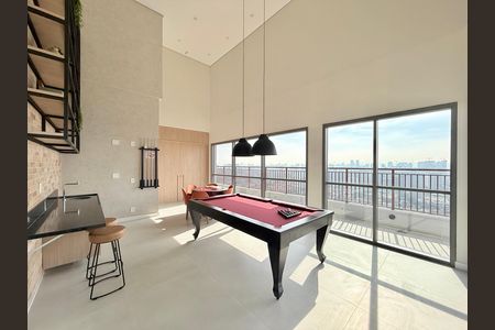 Apartamento à venda com 33m², 1 quarto e sem vaga Apartamento à venda com 33m², 1 quarto e sem vagaSalão de Jogos