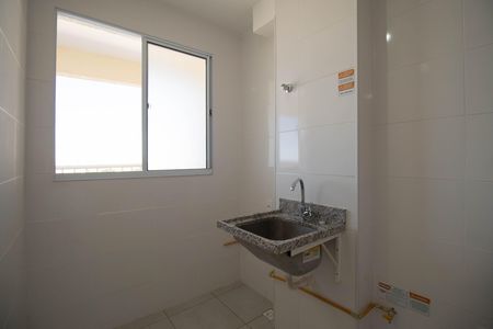 Apartamento para alugar com 54m², 2 quartos e 1 vaga Apartamento para alugar com 54m², 2 quartos e 1 vagaCozinha e Área de Serviço