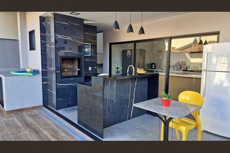 Casa à venda com 4 quartos, 311m² em Santo Antônio, Niterói