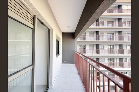 Apartamento à venda com 33m², 1 quarto e sem vaga Apartamento à venda com 33m², 1 quarto e sem vagaSacada