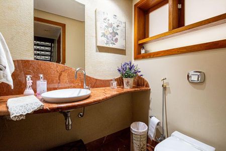Casa à venda com 360m², 5 quartos e 4 vagas